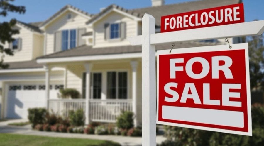 buying real estate at foreclosure auctions